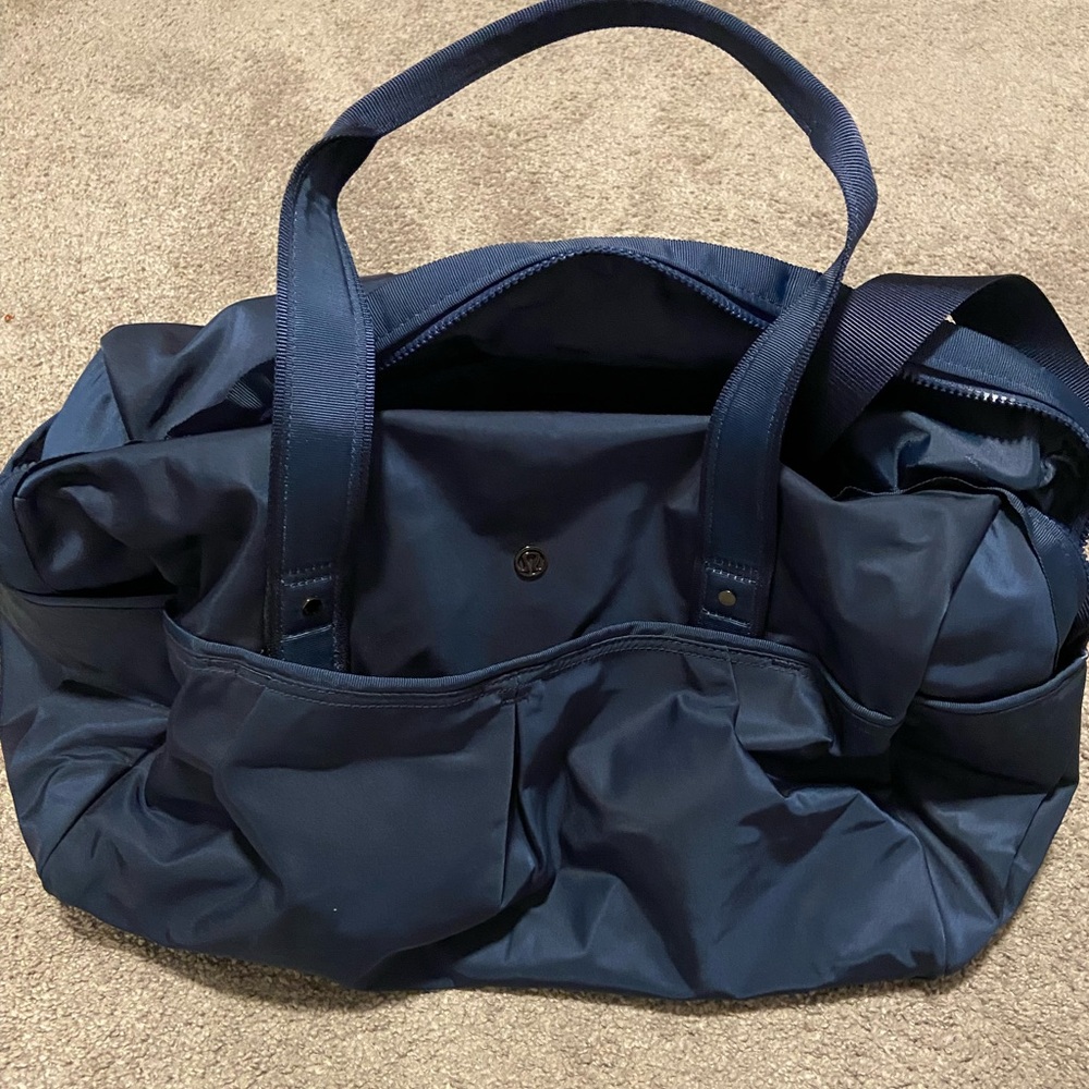 Lululemon gym bag/duffle